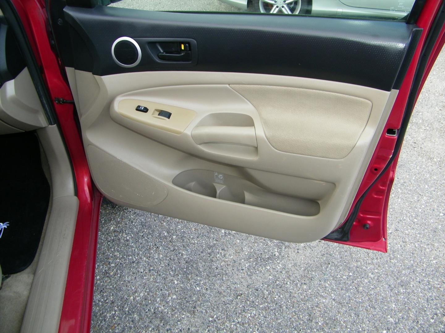 2007 Maroon /Grey Toyota Tacoma PreRunner Access Cab V6 2WD (5TETU62N87Z) with an 4.0L V6 DOHC 24V engine, Automatic transmission, located at 4000 Bee Ridge Road, Sarasota, FL, 34233, (941) 926-0300, 27.298664, -82.489151 - Photo#10